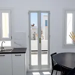 Inej Maisonette *