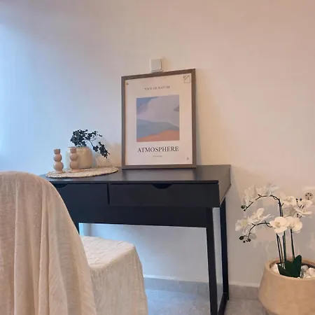 Inej Maisonette *